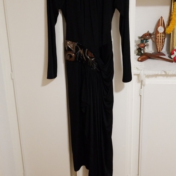 Dress - Picture 2 of 6